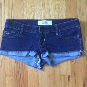 Hollister low-rise denim shorts!